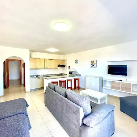 Apartment Estudio Bien Comunicado Con Wifi Y Terraza Em Tenerife Sur Costa Adeje (Tenerife)