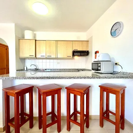 Apartment Estudio Bien Comunicado Con Wifi Y Terraza Em Tenerife Sur
