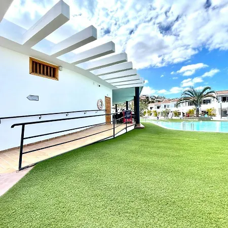 Apartment Estudio Bien Comunicado Con Wifi Y Terraza Em Tenerife Sur *