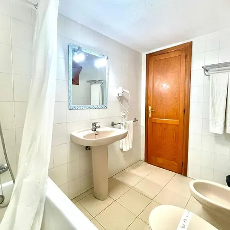 Estudio Bien Comunicado Con Wifi Y Terraza Em Tenerife Sur Apartment *