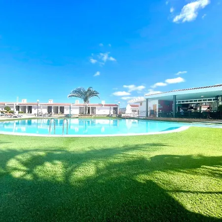 Estudio Bien Comunicado Con Wifi Y Terraza Em Tenerife Sur *