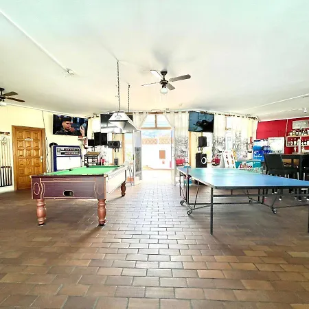 Apartment Estudio Bien Comunicado Con Wifi Y Terraza Em Tenerife Sur
