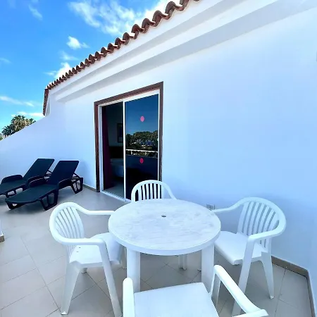 Estudio Bien Comunicado Con Wifi Y Terraza Em Tenerife Sur *