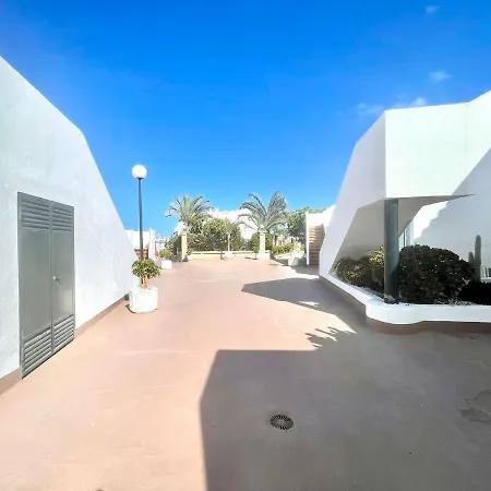 Estudio Bien Comunicado Con Wifi Y Terraza Em Tenerife Sur Lägenhet *