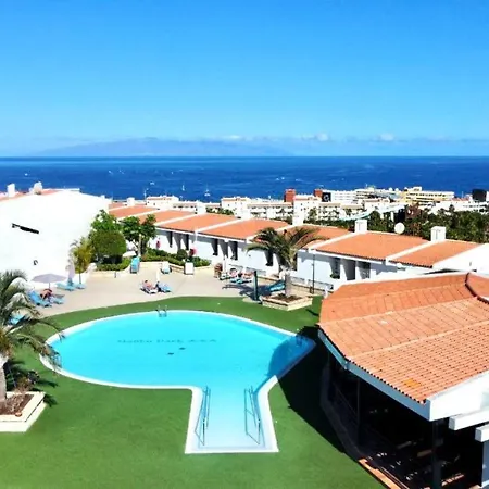 Estudio Bien Comunicado Con Wifi Y Terraza Em Tenerife Sur Lägenhet