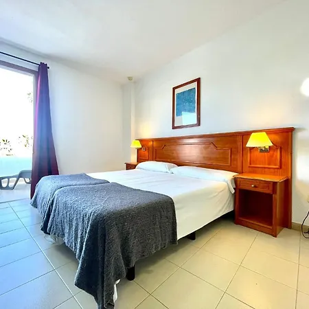 Estudio Bien Comunicado Con Wifi Y Terraza Em Tenerife Sur *